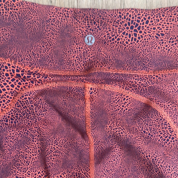 Lululemon Invigorate High-Rise Tight 25" Crackle Glaze Vintage Orange Size 4 - Picture 9 of 11